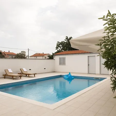 Apartment - Luxury With Private Pool Zadar